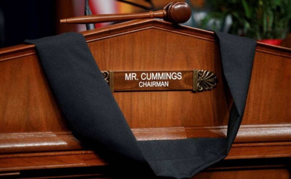 Muere demócrata a cargo de la Comisión del Congreso EU que investiga a Trump