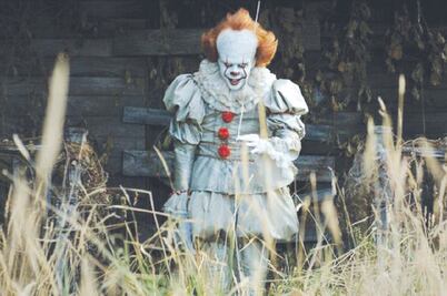 It siembra el terror en la taquilla y le quita la sonrisa "Home again"