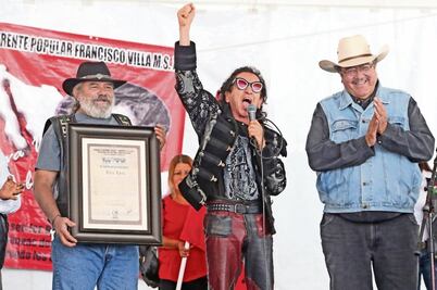 Agustín Villa nombra a Álex Lora "El Mayor de los Dorados"