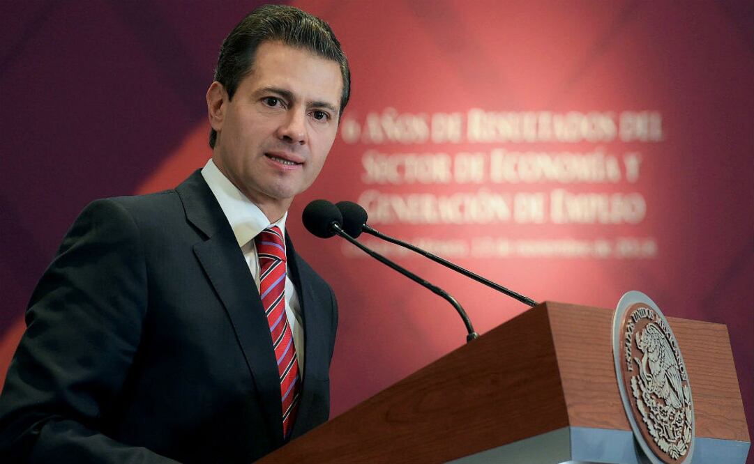 Para el presidente, “Fernando del Paso enriqueció el patrimonio cultural de México". FOTO: EFE