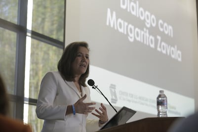 Margarita Zavala promete Seguro de Gastos Médicos Universal