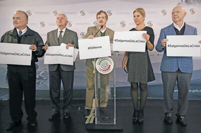 Renuncian cinco panistas a privilegios del Senado