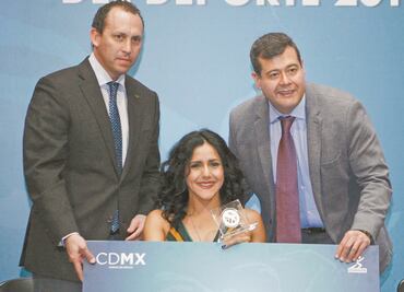 Alistan ceremonia de cambio de poderes