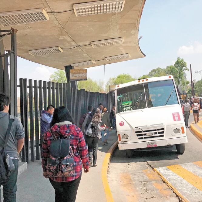 Peticiones. Universitarios exigen mayor seguridad en el transporte y que capturen a los ladrones.ARCHIVO EL UNIVERSAL