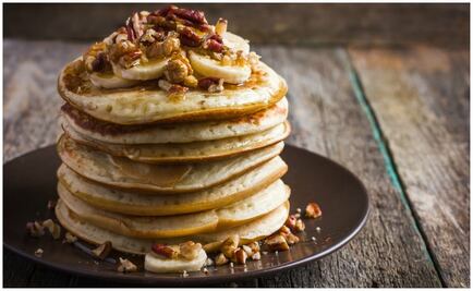 #RECETA Deliciosos hot cakes de plátano y avena