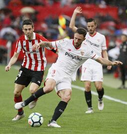Miguel Layún participa en victoria del Sevilla