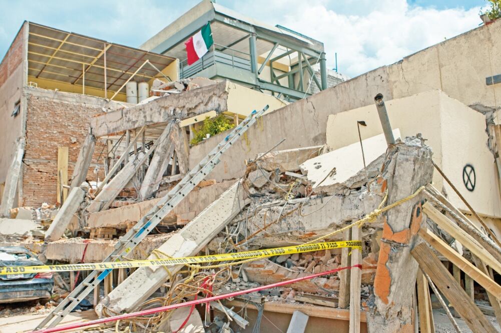 Senadores urgen a deslindar responsabilidades en la edificación del Colegio Enrique Rébsamen, que colapsó por el sismo del 19-S. (ARCHIVO EL UNIVERSAL)