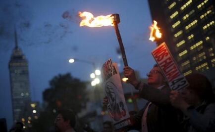 Experts urge follow-up probe to Mexican student massacre