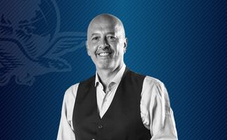 #25N: “Por su culpa, machos acosadores, ando en moto…” 