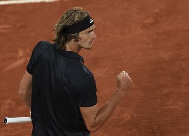 Alexander Zverev clasificó a cuartos de final en Roland Garros