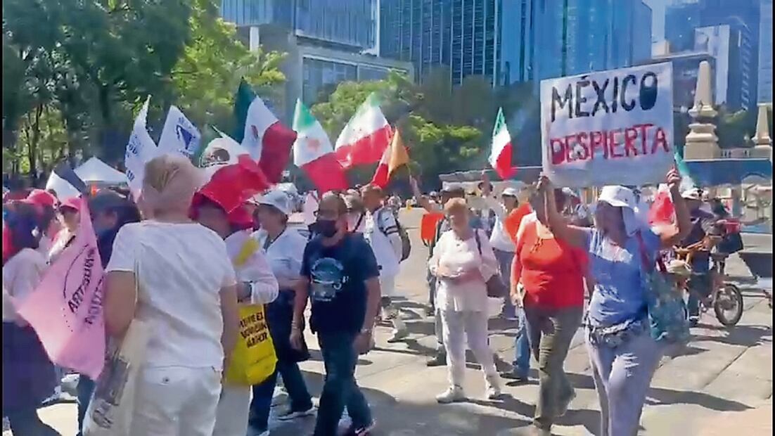 Poca gente llegó a la movilización que buscaba continuar con la resistencia contra la reforma judicial. Foto: Yalina Ruiz | El Universal