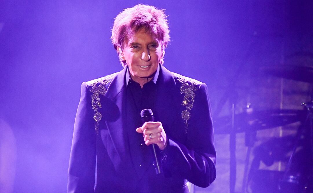 Manilow, de 82 años, anunció que fue diagnosticado con cáncer de pulmón. Foto: AP.
