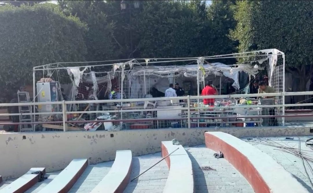 Se registra explosión por fuga de gas en tianguis navideño de Teoloyucan; hay 10 lesionados.
Foto: Especial.