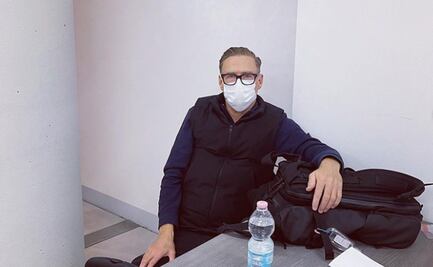 Bryan Adams al hospital, da positivo a Covid por segunda vez en un mes 