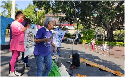 Colocan ofrenda en memoria de víctimas de feminicidio en Morelos; exigen justicia por casos registrados en la entidad 