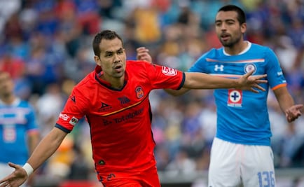 Morelia derrota de visita 3-0 a Cruz Azul