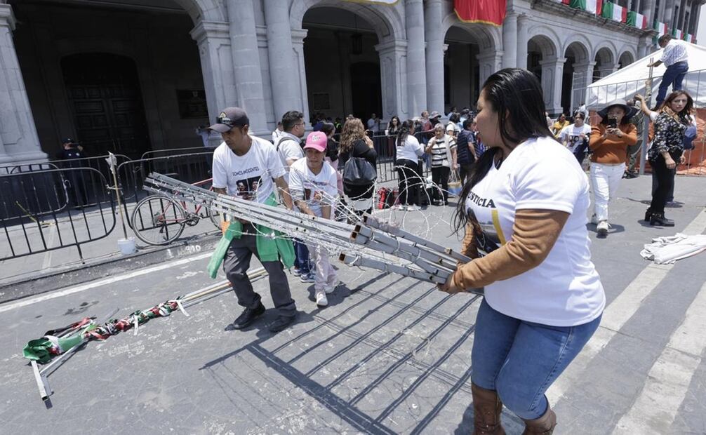 Levantan plantón en Palacio de Gobierno de Edomex. Foto: Jorge Alvarado / EL UNIVERSAL