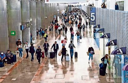 Tráfico en el AICM, con la caída más profunda en tres años