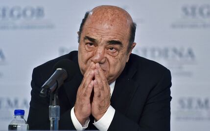 Juez ordena cuidar salud de Murillo Karam y garantizar comunicación en el Reclusorio Norte