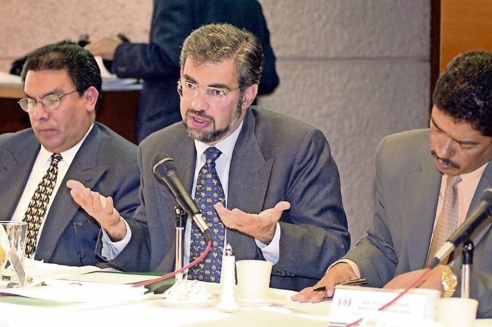 Santiago Levy (centro), funcionario del BID, expuso que los sistemas de pensiones están a años luz de lo necesario para resolver retos sociales (ARCHIVO EL UNIVERSAL)