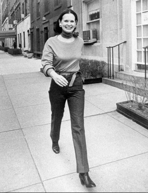 10 cosas que no sabías de Gloria Vanderbilt la mujer detrás de Desayuno en Tiffany's