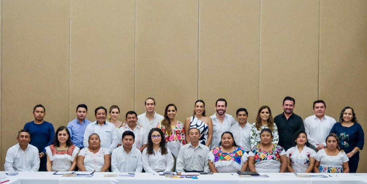 Mara Lezama dio la bienvenida a la próxima titular de SECTUR y agradeció su presencia en esta sesión ordinaria del Organismo Gestor del destino Maya Ka´an. Foto: Especial