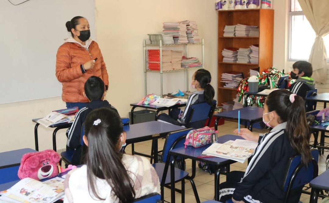 El organismo señaló que la carencia de servicios básicos en los planteles tiene efectos en el aprendizaje de las y los estudiantes. Foto: EL UNIVERSAL