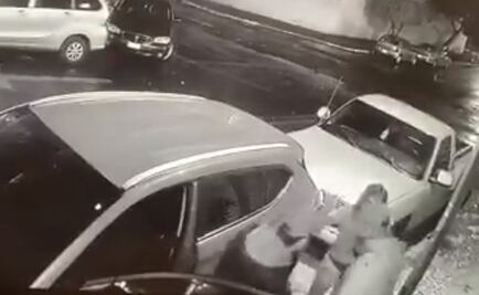 Captan en video robo de una camioneta a mujer en Edomex