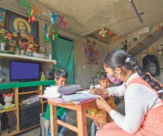 Guerrero y Oaxaca  sufren por la telefonía e internet