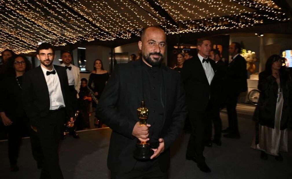 Hamdan Ballal, codirector de The Other Land, documental ganador del Óscar este año, fue agredido por colonos en Cisjordania. Foto: X @olgarodriguezfr