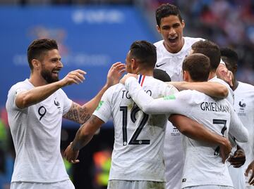 Francia avanza a semifinales tras vencer a Uruguay