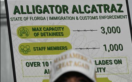 "Alligator Alcatraz" se inunda al día siguiente de su inauguración; tenemos un plan para huracanes, aseguran autoridades
