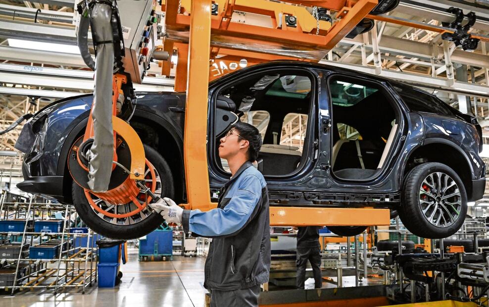 Aranceles a los autos eléctricos chinos.