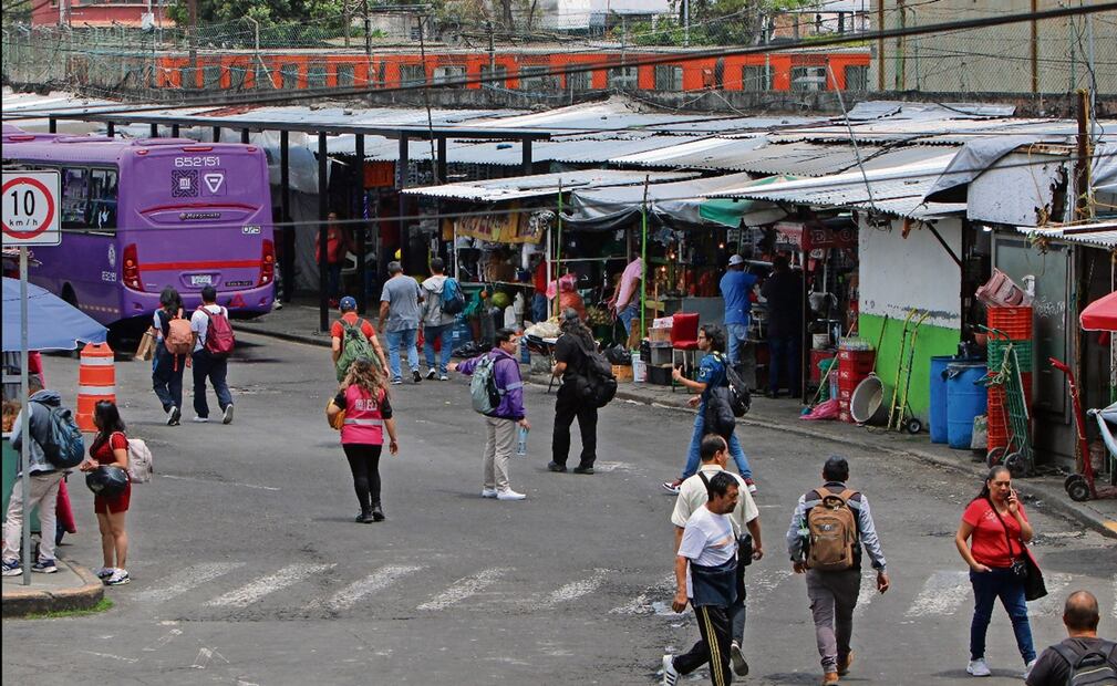 Al ser el Centro de Transferencia Modal uno de los principales nodos de conexión en la zona sur de la Ciudad de México, recibirá una inversión mínima de 10 millones de pesos. Foto: archivo/EL UNIVERSAL