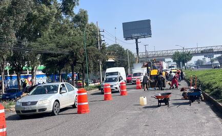 Bacheo en carriles laterales de la carretera México-Querétaro afecta circulación hacia CDMX