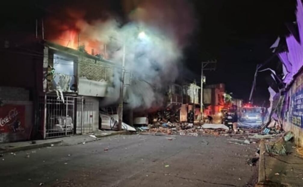 Acumulación de gas provoca explosión en vivienda de Ixtapaluca