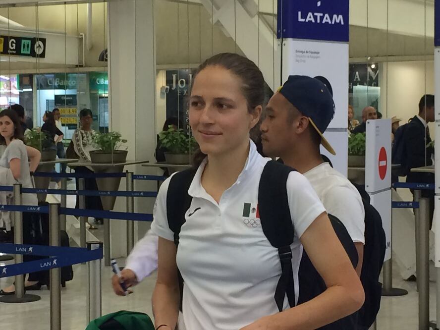 Foto: Ramón Treviño/La abanderada no sabe qué vestir