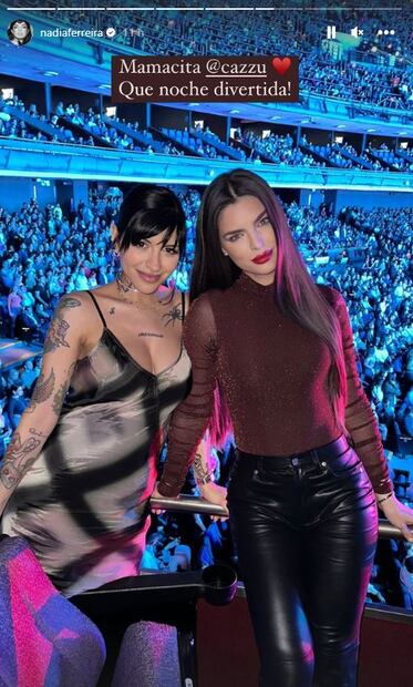 Cazzu y Nadia Ferrerira asistieron al concierto de Marc Anthony sin sus respectivos hijos. Foto: Instagram.