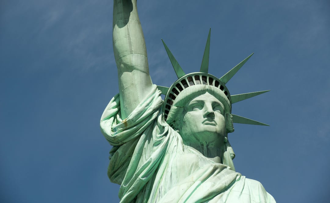 La Estatua de la Libertad mide aproximadamente lo mismo que un edificio de 22 pisos. Foto: NYC & Company