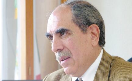 Pablo Gómez, titular de la UIF, lanza dos mensajes al INE por revocación de mandado