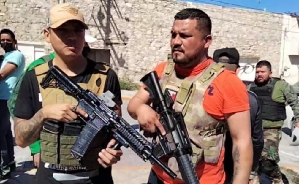 "Cuerpos" abandonados y sujetos armados en camionetas causan terror en calles de Reynosa; filmaban una película