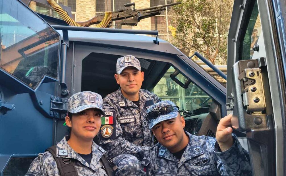 Ambiente previo al Desfile por el Aniversario de la Revolución Mexicana. Foto: Luis Camacho / EL UNIVERSAL.