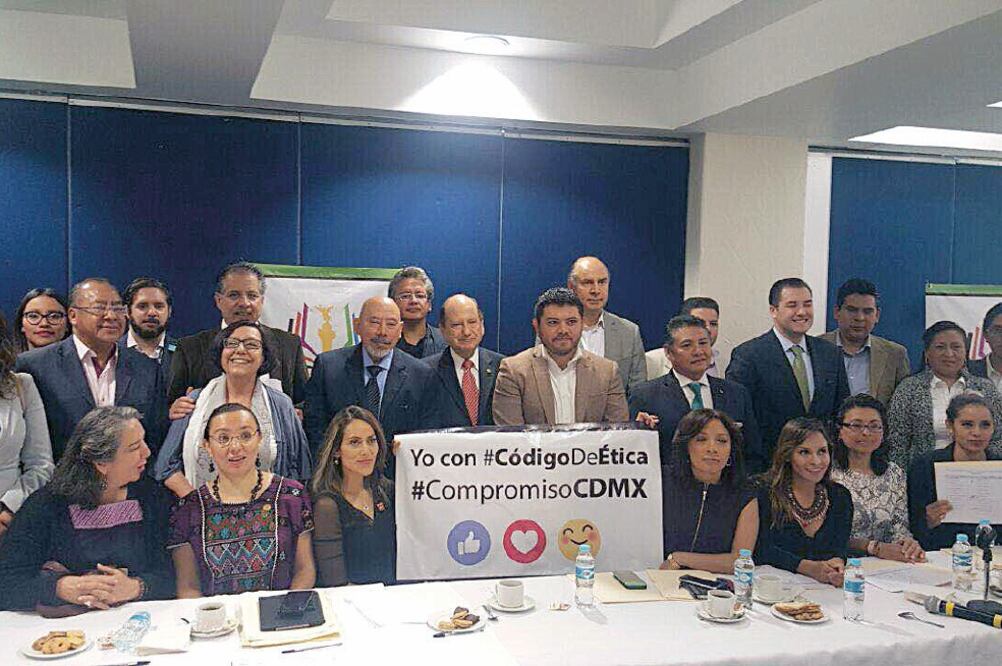 Quienes suscribieron el documento aseguran que ponderarán las consecuencias que puedan producirse por tomar una decisión (ESPECIAL)