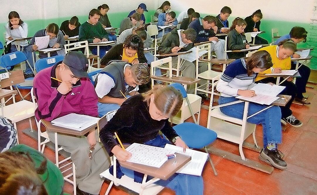 La prueba PISA 2025 tiene que realizarse, pues es un compromiso del presidente López Obrador, quien dijo en una de sus conferencias que sí se aplicará, comentaron expertos Foto: Archivo El Universal