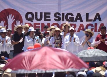 Félix y Evelyn Salgado promueven revocación de AMLO cantando y bailando