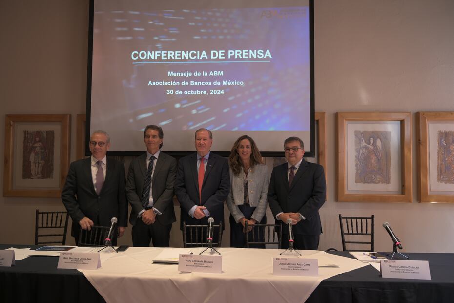 Al cierre de agosto, el crédito de la banca comercial al sector privado creció 13.6% en términos nominales. Por segmento, el crédito al consumo aumentó 18.1%, el de empresas 13.8% y el de vivienda 8.2%. Foto: ABM