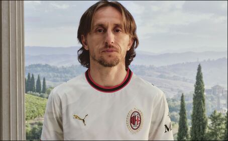 Luka Modric extiende su historia con el AC Milan y jugará una temporada más
