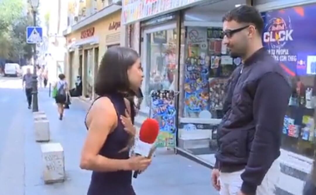 El vídeo, que se ha hecho viral en redes sociales, ha generado indignación entre compañeros de profesión de la periodista. Foto: Tomada del video