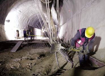 Un año de retraso en Línea 12 del Metro