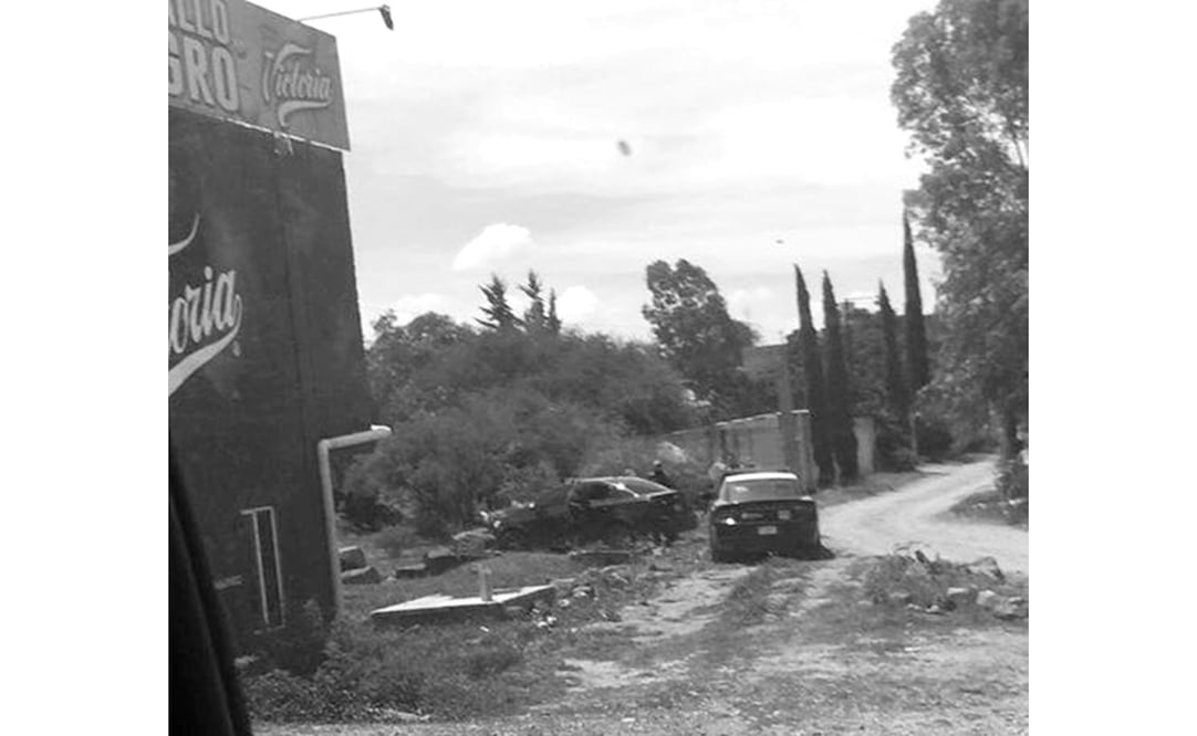 El auto donde viajaban las 12 personas desaparecidas en Hidalgo. FOTO: ESPECIAL